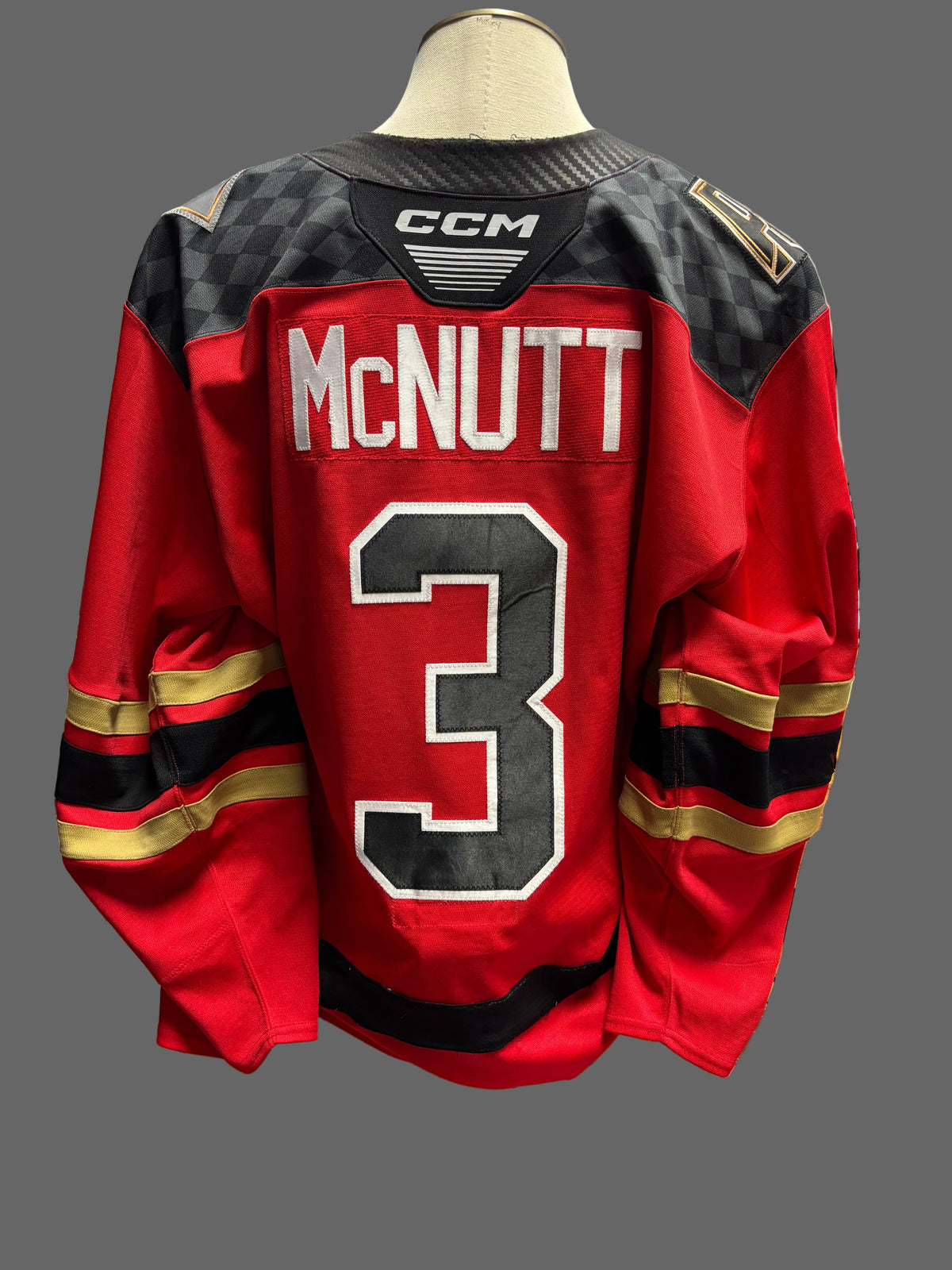 24/25 Red McNUTT